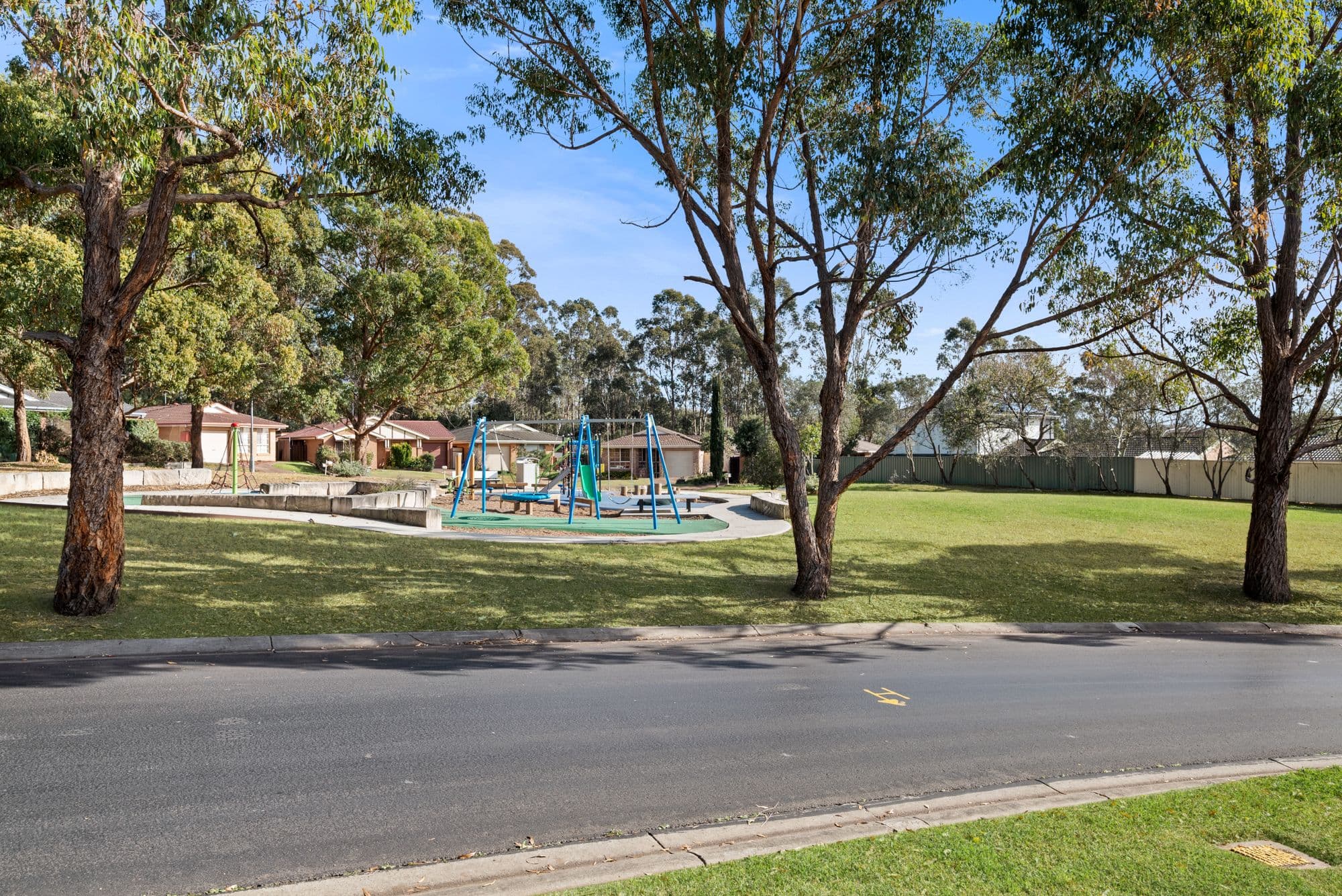 25 Gadshill Place, Rosemeadow NSW 2560, Rosemeadow - Thumbnail 2