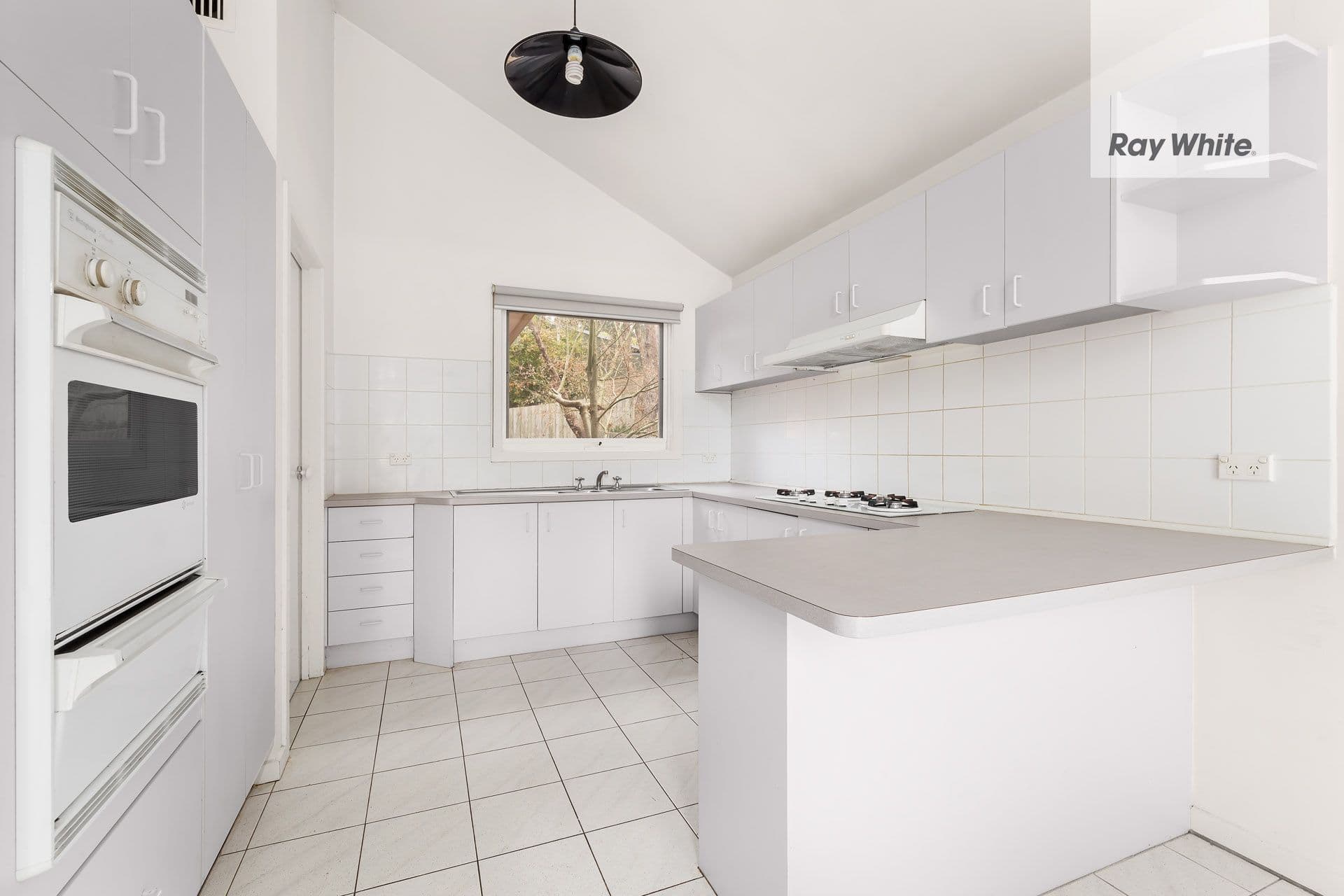 13 Boulton Court, Greensborough VIC 3088, Greensborough - Thumbnail 2