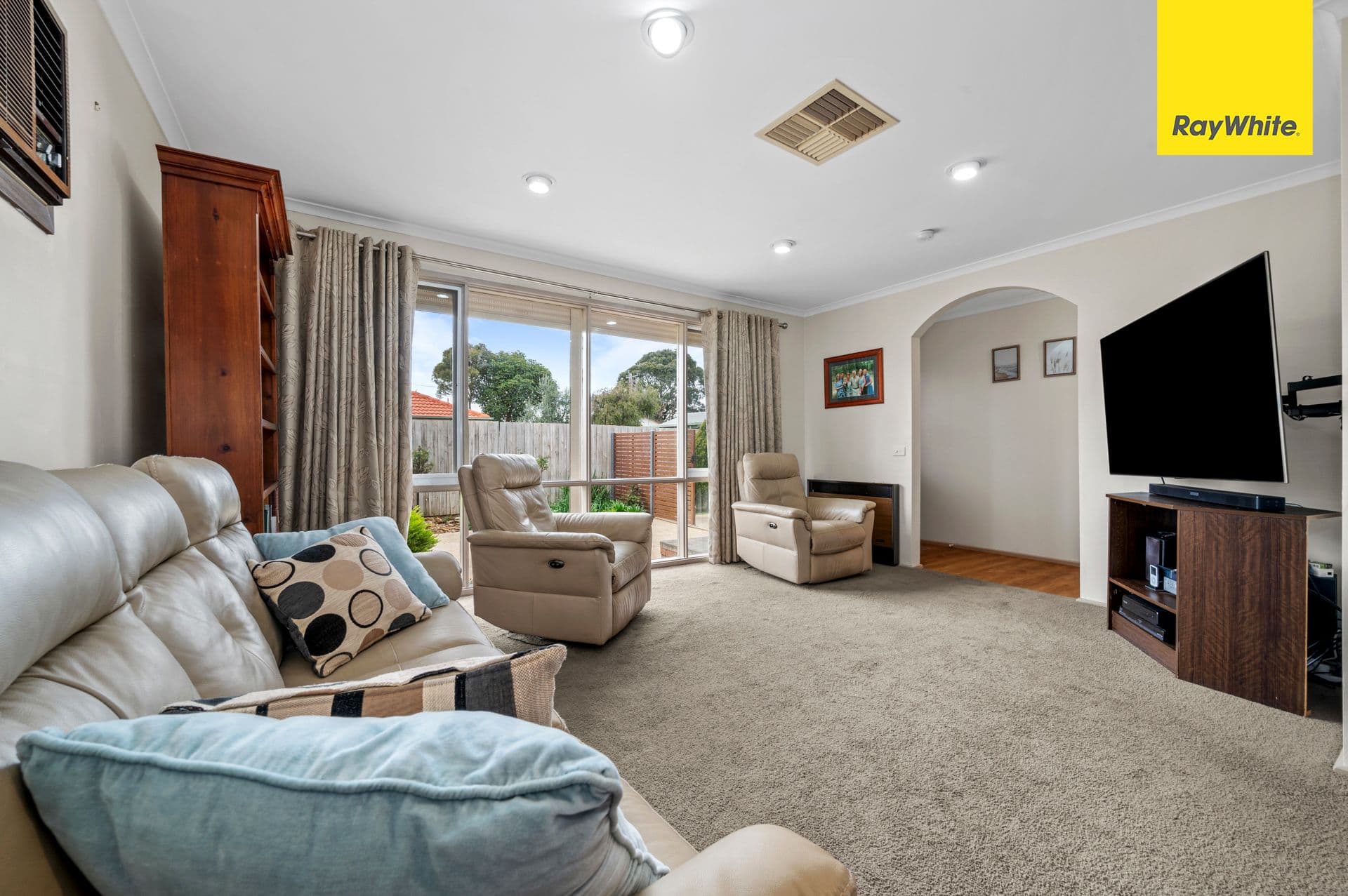 50 Hume Avenue, Melton South VIC 3338, Melton South - Thumbnail 2