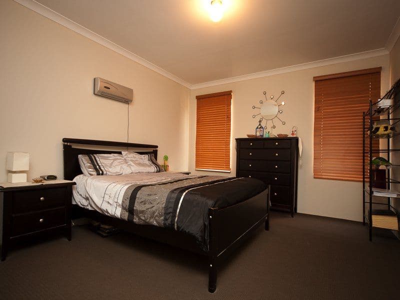 11 Daleford Way, SOUTHERN RIVER WA 6110, Southern River - Thumbnail 2