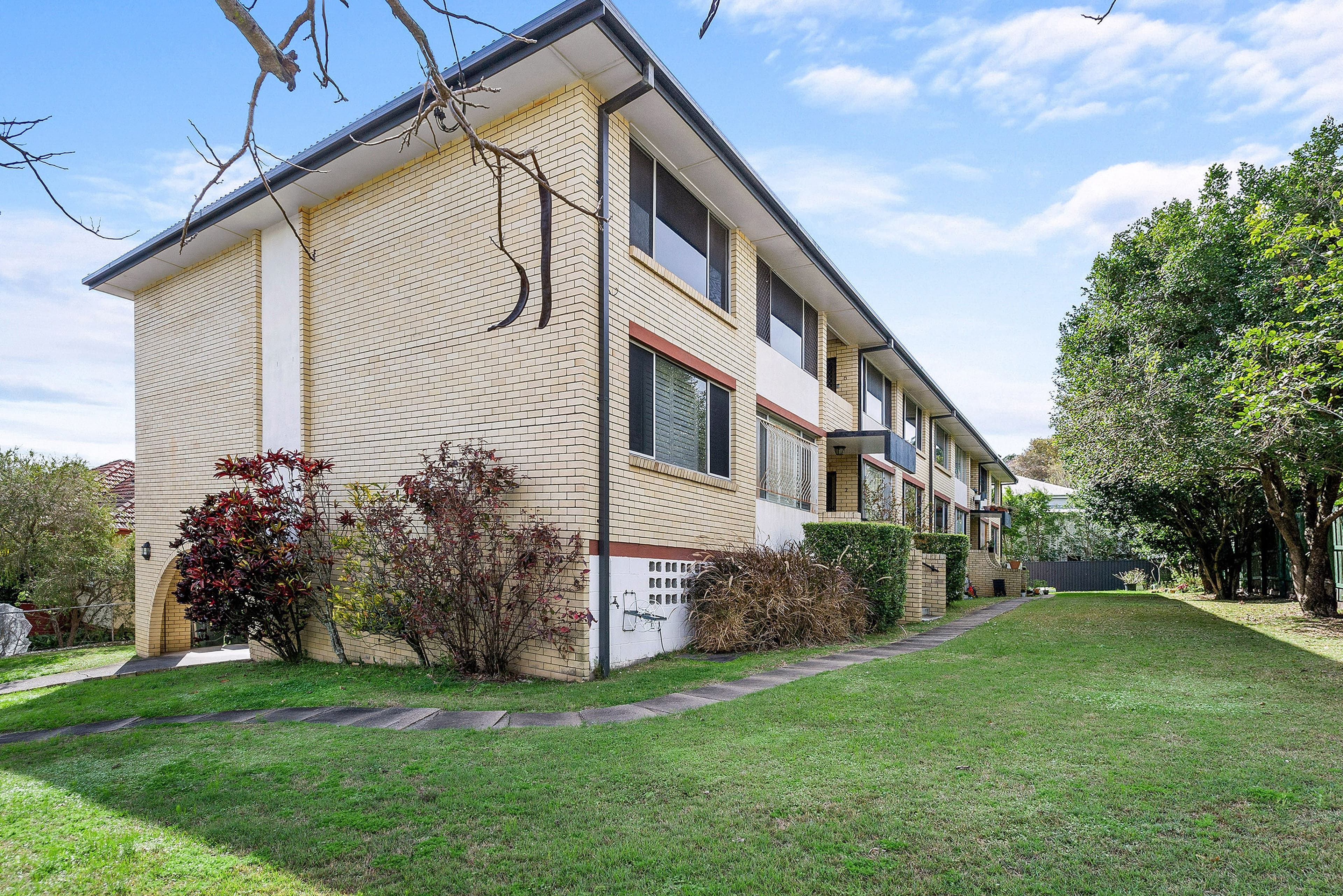34 Oriel Road, Clayfield QLD 4011, Clayfield - Thumbnail 2