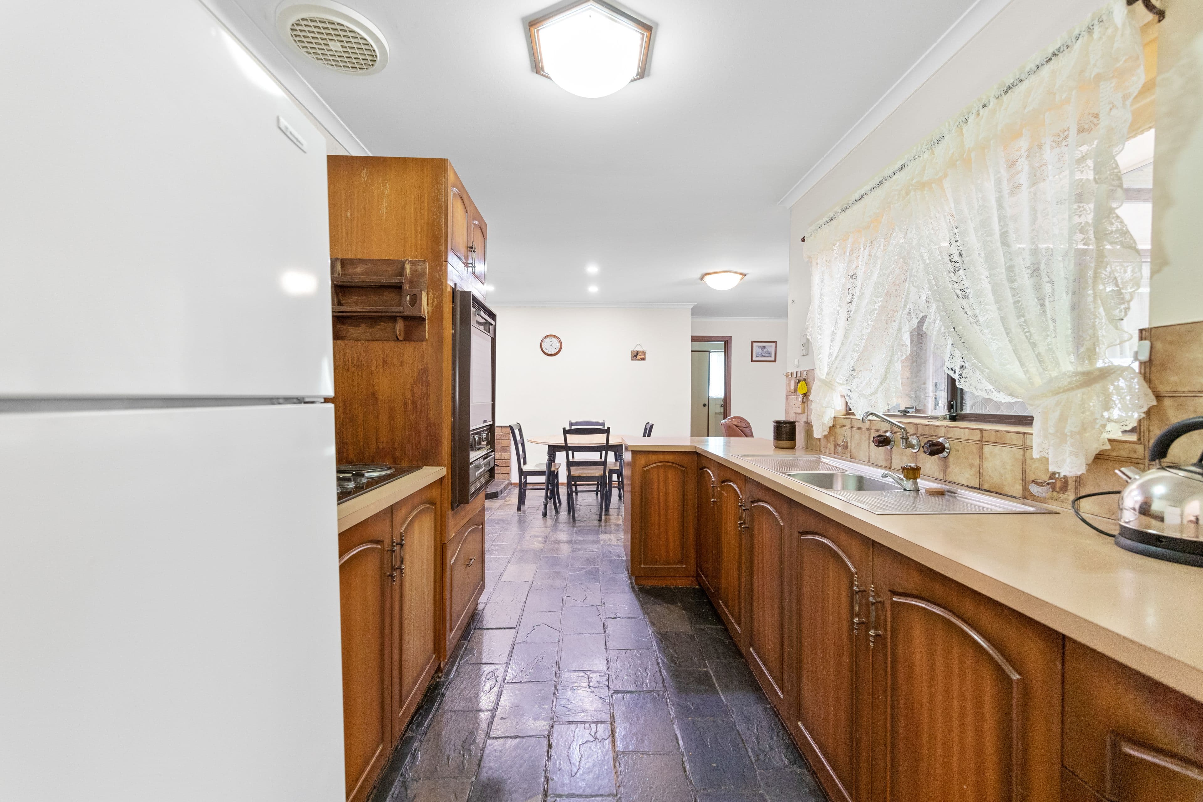 25 Roberts Avenue, Balaklava SA 5461, Balaklava - Thumbnail 7