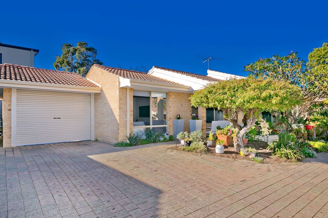 10 Helmsley Street, Scarborough WA 6019, Scarborough - Thumbnail 3