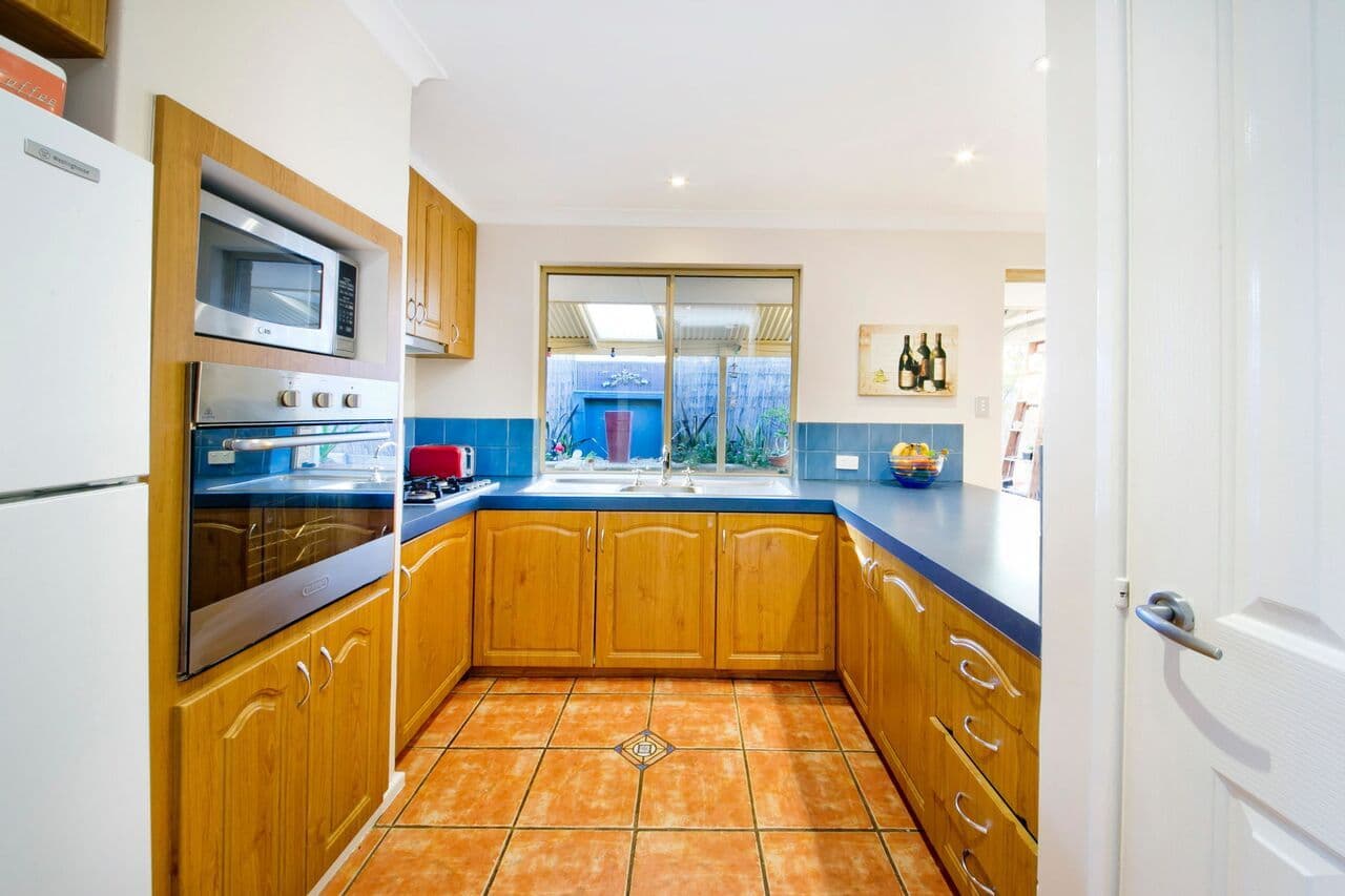10 Helmsley Street, Scarborough WA 6019, Scarborough - Thumbnail 4