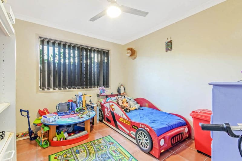 4 Glenn Street, Morayfield - Thumbnail 7