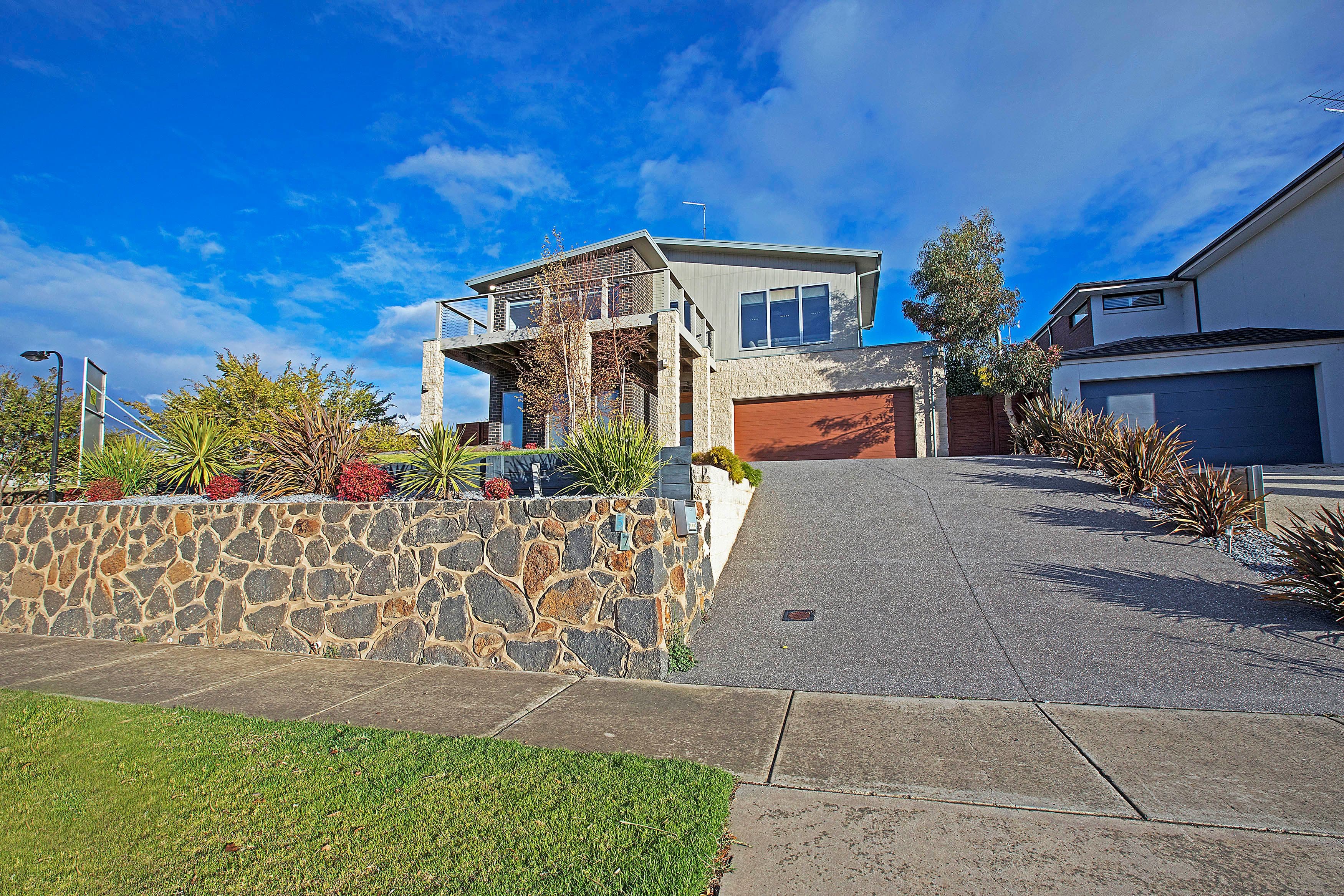 57 Province Boulevard, Highton VIC 3216, Highton - Thumbnail 4