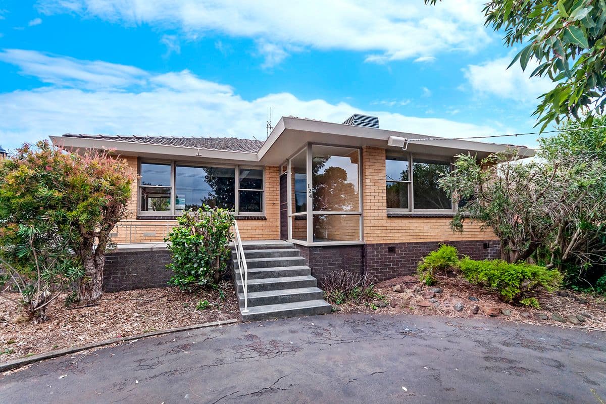 124 Rooneys Road, Warrnambool VIC 3280, Warrnambool - Image 1
