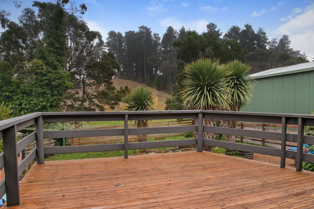 40 Landale Avenue, Mount Clear VIC 3350, Mount Clear - Thumbnail 2