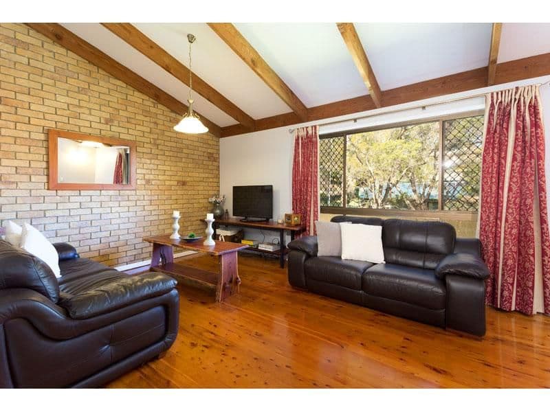 9 Wyndarra Street, KENMORE QLD 4069, Kenmore - Thumbnail 3