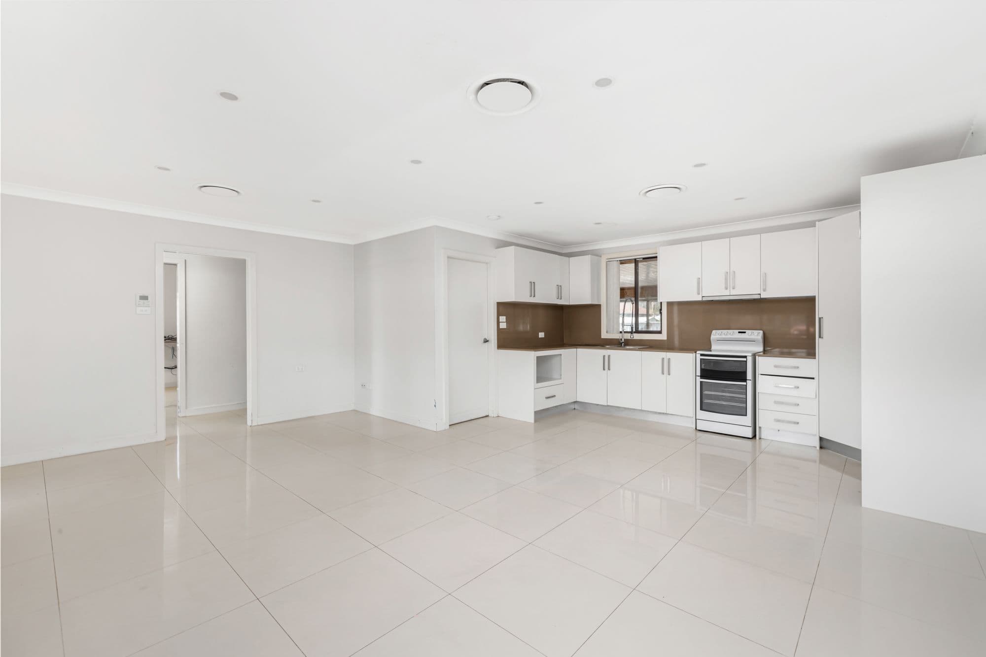58 Debrincat Avenue, North St Marys NSW 2760, North St Marys - Thumbnail 2