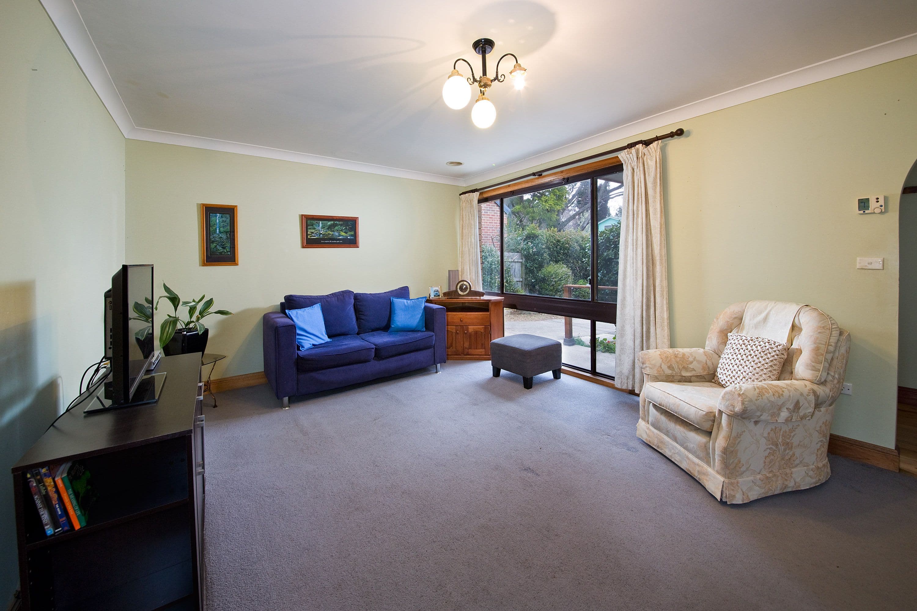 17 Irvine Avenue, Blackheath - Thumbnail 2