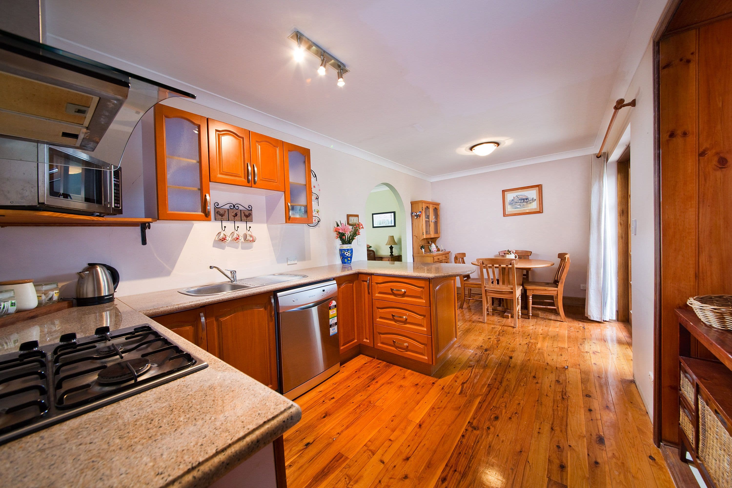 17 Irvine Avenue, Blackheath - Thumbnail 3