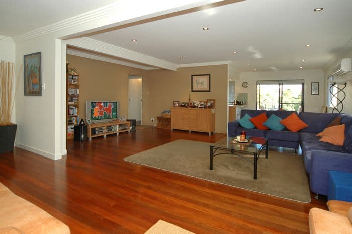 5 Walter Crescent, BANORA POINT NSW 2486, Banora Point - Thumbnail 4