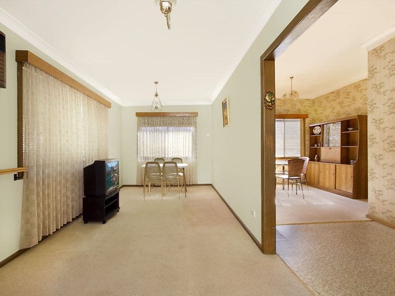43 Georges River Road, JANNALI NSW 2226, Jannali - Thumbnail 2