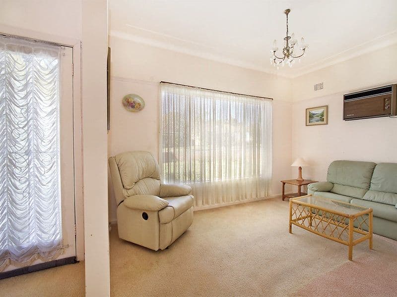 43 Georges River Road, JANNALI NSW 2226, Jannali - Thumbnail 3