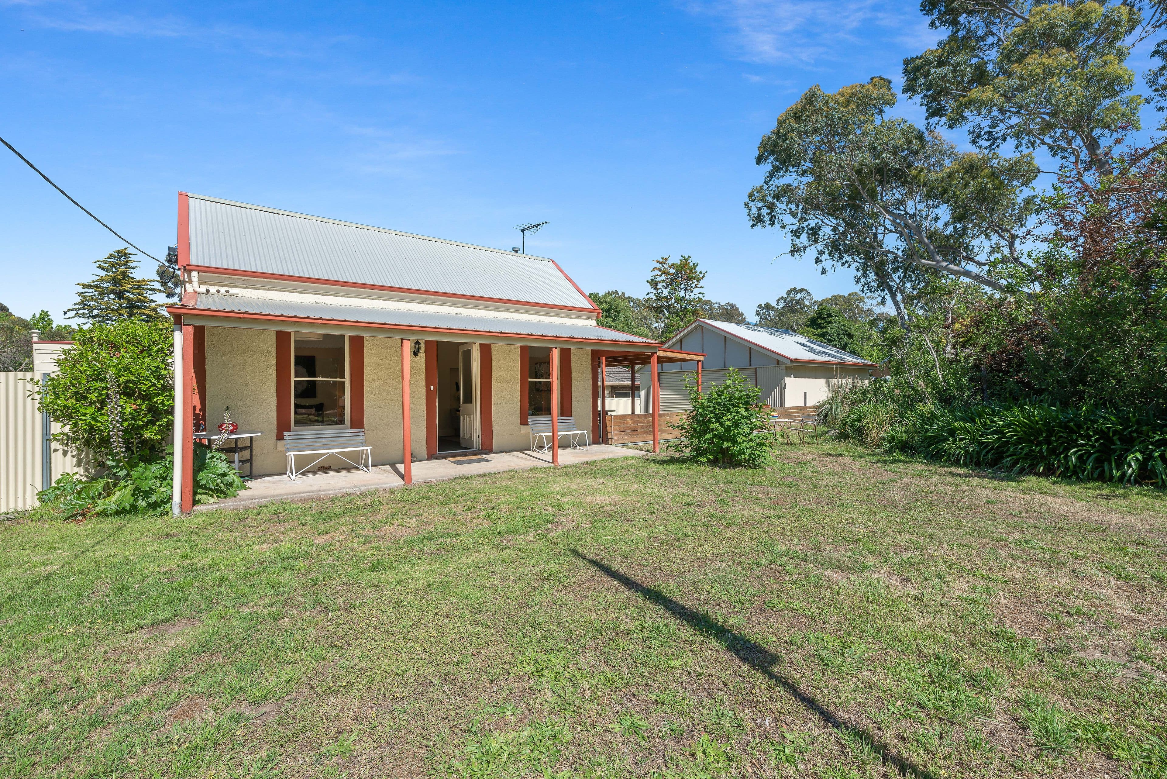 2 Pine Lodge Drive, Glenalta SA 5052, Glenalta - Thumbnail 3