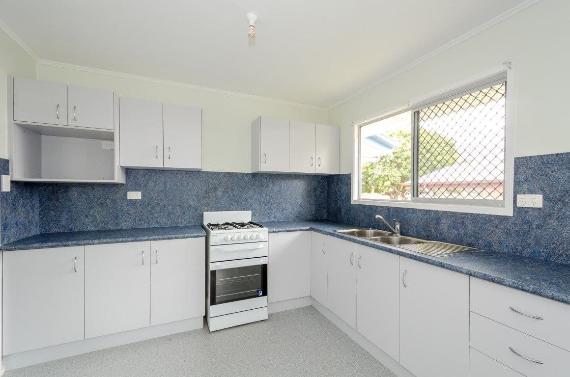 61 Squire Street, Toolooa QLD 4680, Toolooa - Thumbnail 2