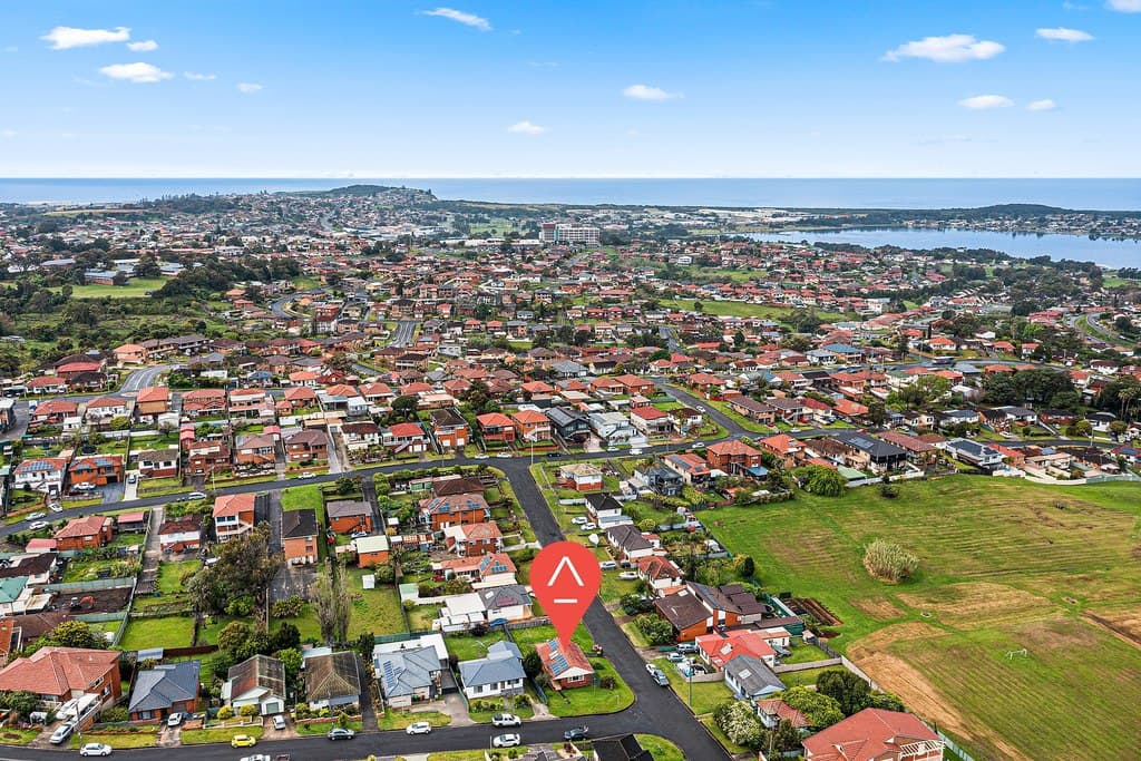 21 Karrabah Crescent, Lake Heights - Thumbnail 3