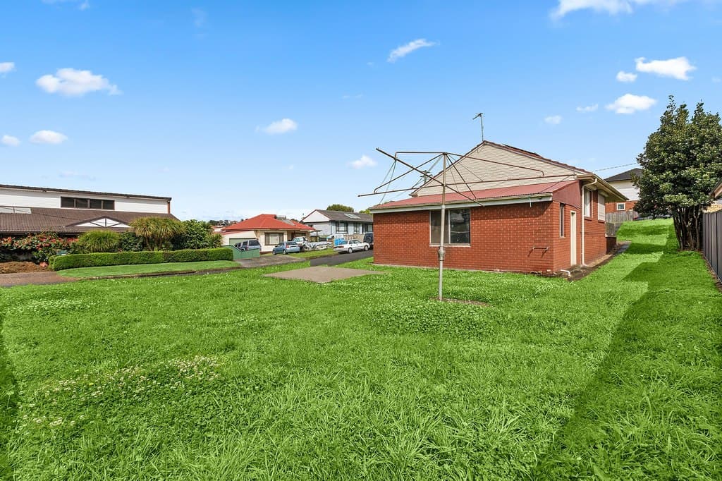 21 Karrabah Crescent, Lake Heights - Thumbnail 4