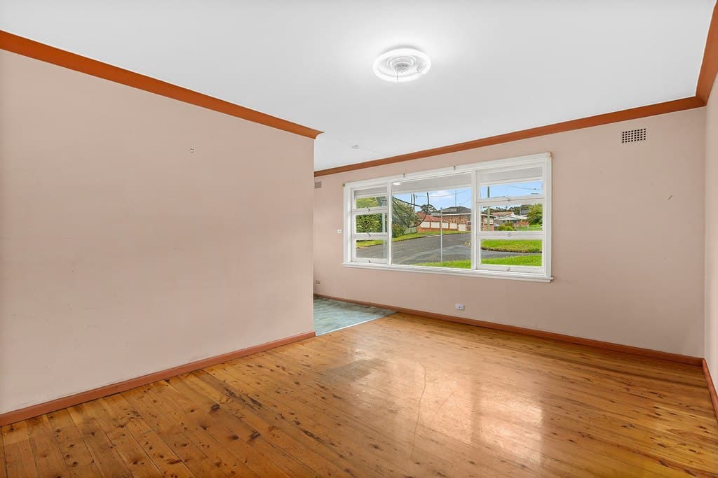 21 Karrabah Crescent, Lake Heights - Thumbnail 5