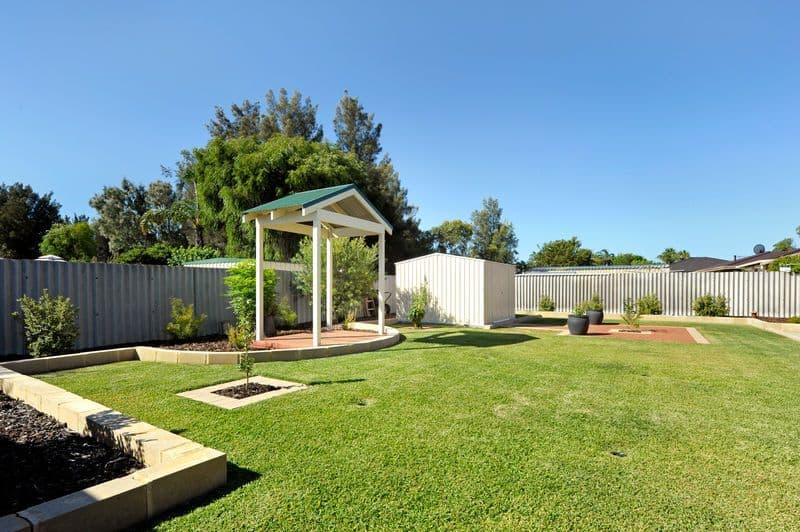 3 Newell Place, COOLOONGUP WA 6168, Cooloongup - Thumbnail 2