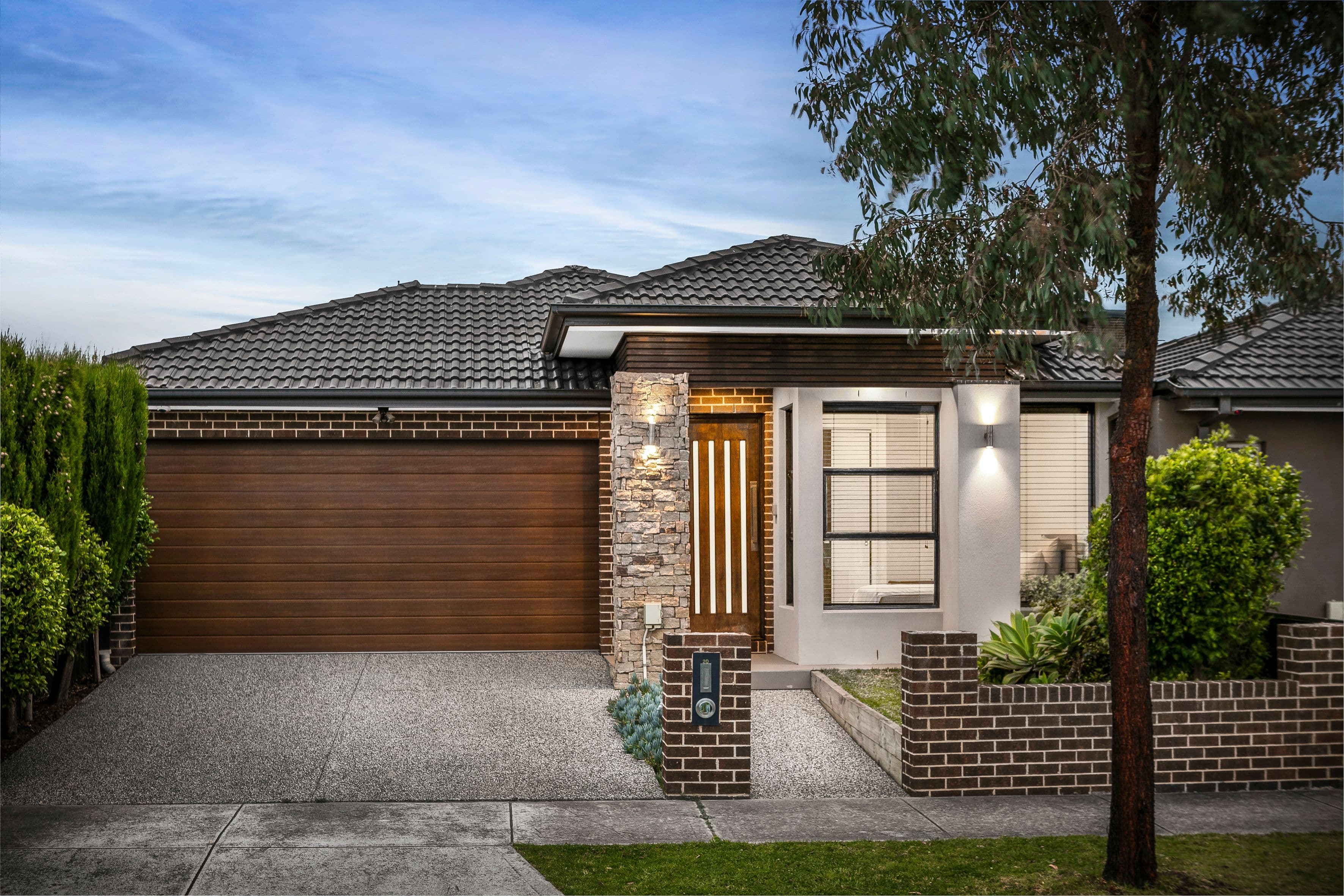 20 Emblem Way, Craigieburn VIC 3064, Craigieburn - Image 1