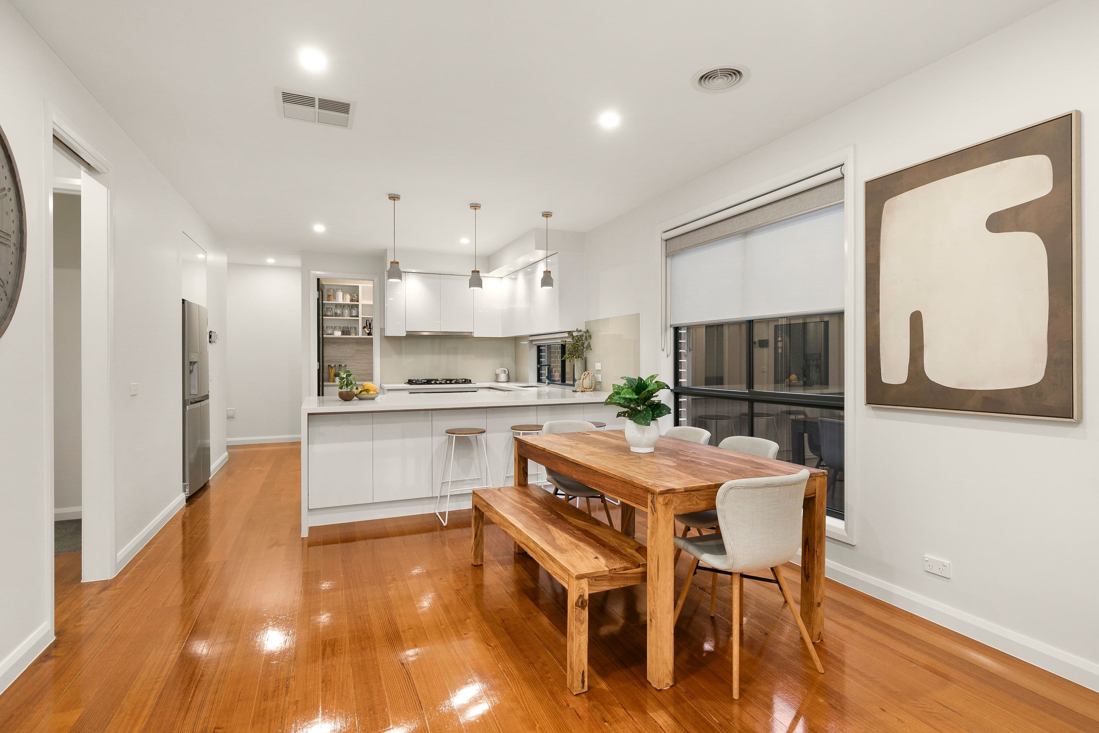 20 Emblem Way, Craigieburn VIC 3064, Craigieburn - Thumbnail 4