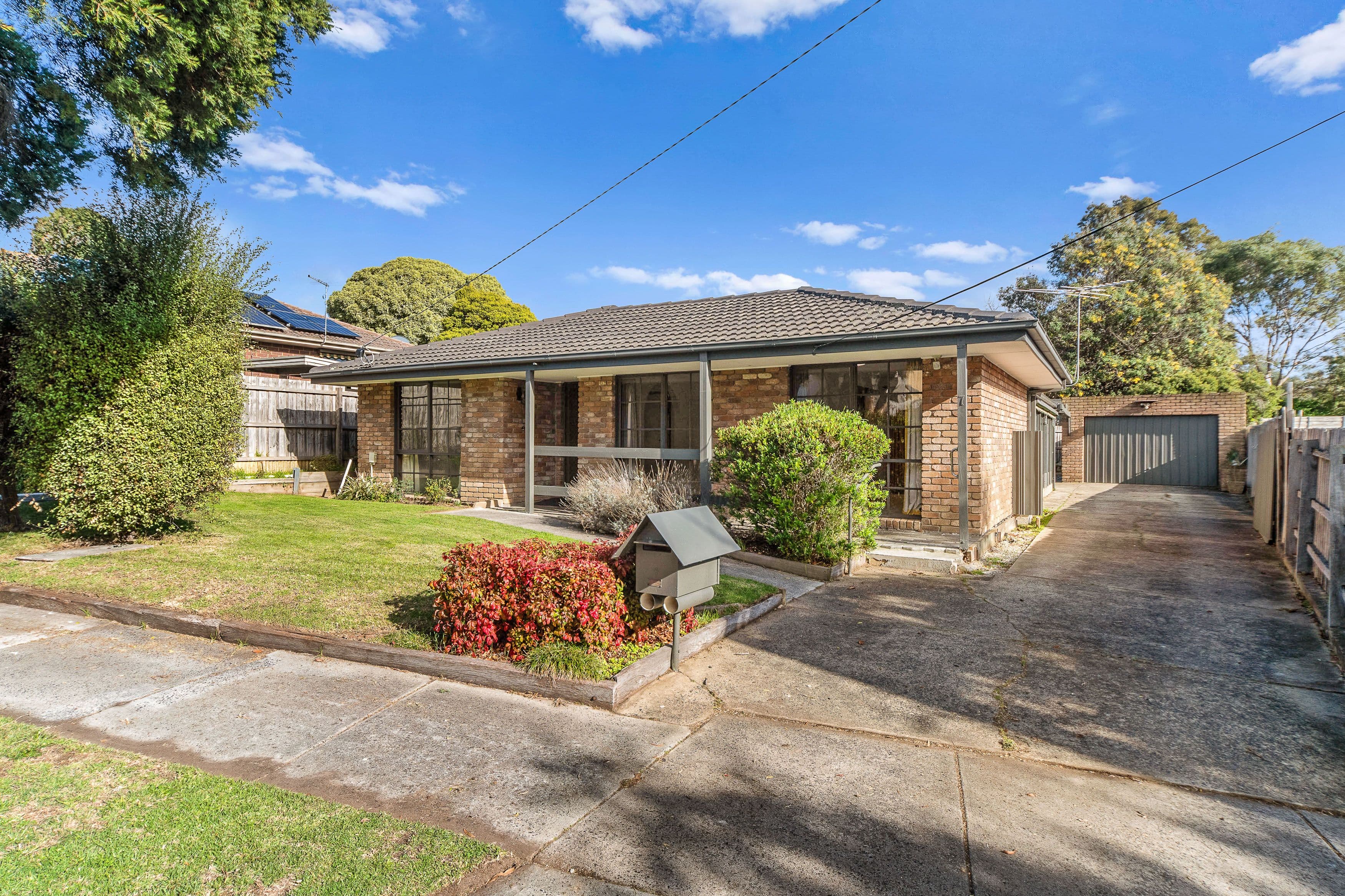 7 Liardet Crescent, Frankston VIC 3199, Frankston - Image 1