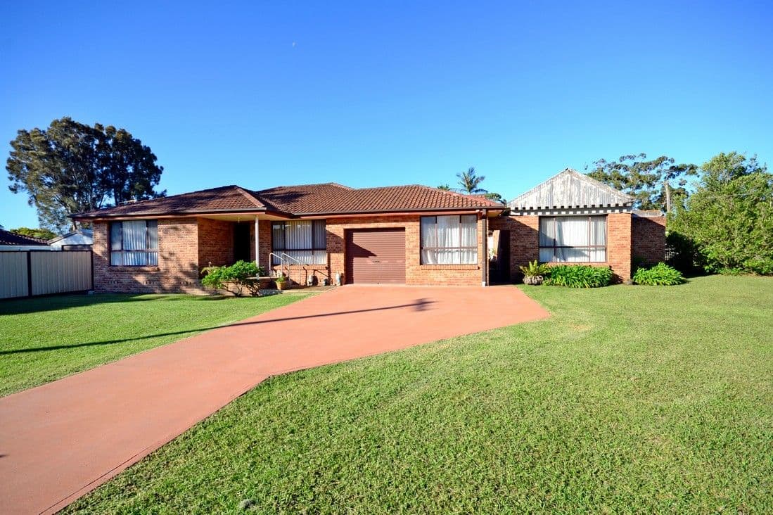 10 West Crescent, Culburra Beach NSW 2540, Culburra Beach - Image 1