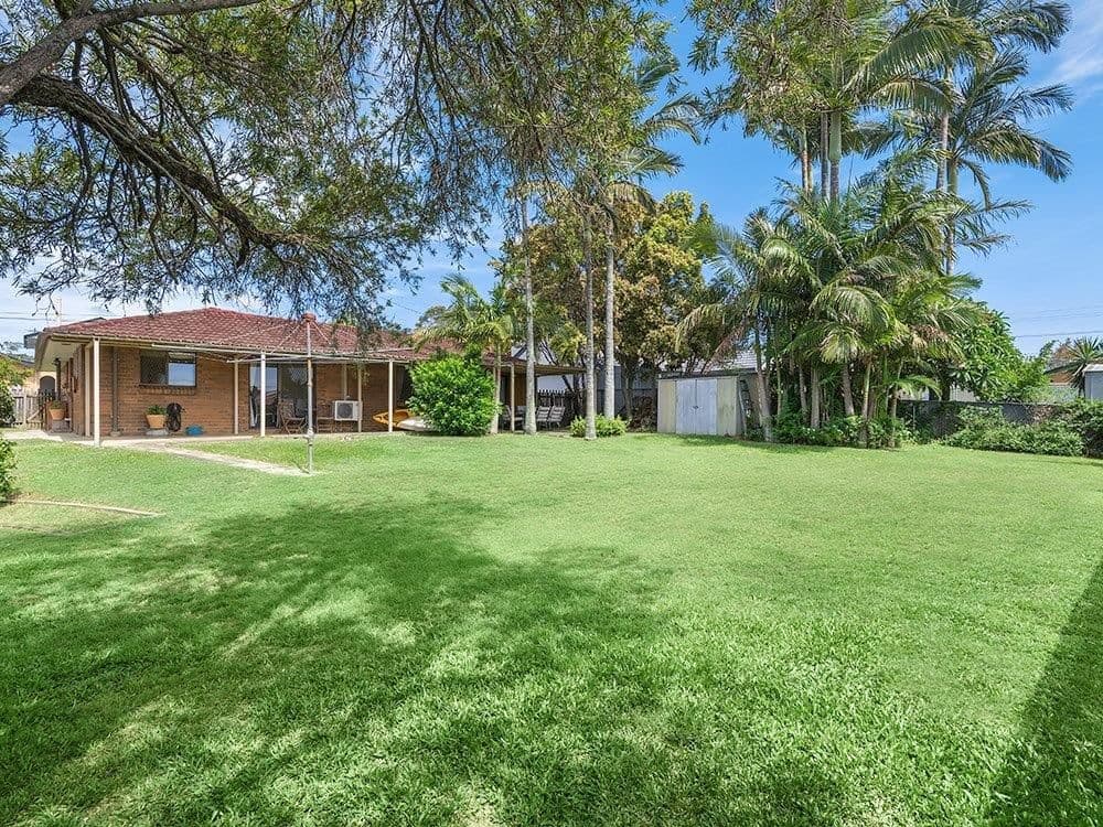 6 Whitfield Avenue, Springwood QLD 4127, Springwood - Thumbnail 2