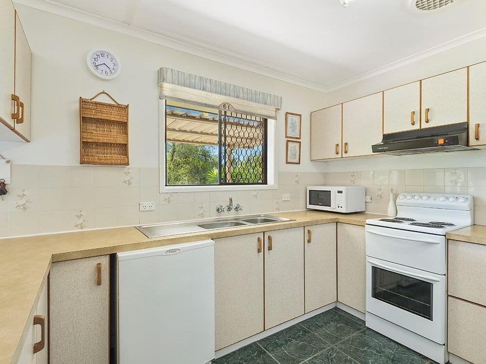6 Whitfield Avenue, Springwood QLD 4127, Springwood - Thumbnail 6