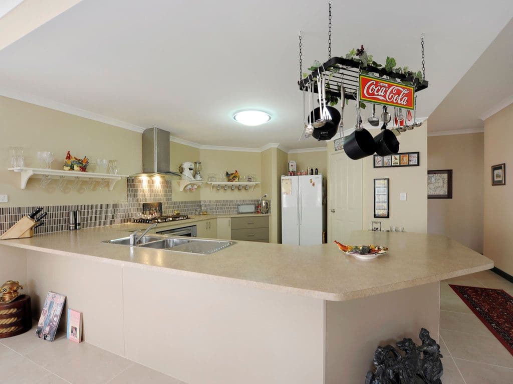 6 Villapark Way, BALDIVIS WA 6171, Baldivis - Thumbnail 3