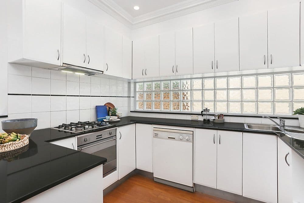 8 Dawson Avenue, Footscray - Thumbnail 5