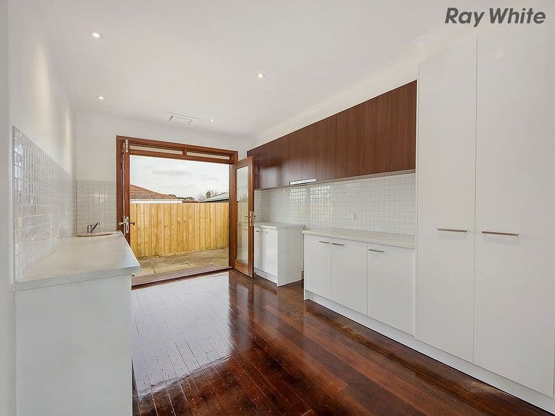 1 McLeod Road, ST ALBANS VIC 3021, St Albans - Thumbnail 4