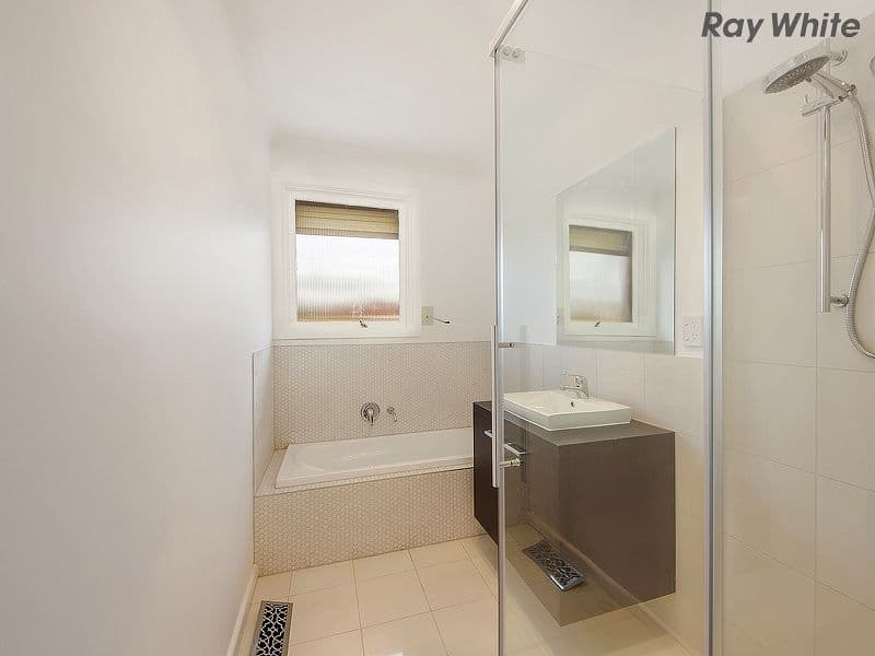 1 McLeod Road, ST ALBANS VIC 3021, St Albans - Thumbnail 6