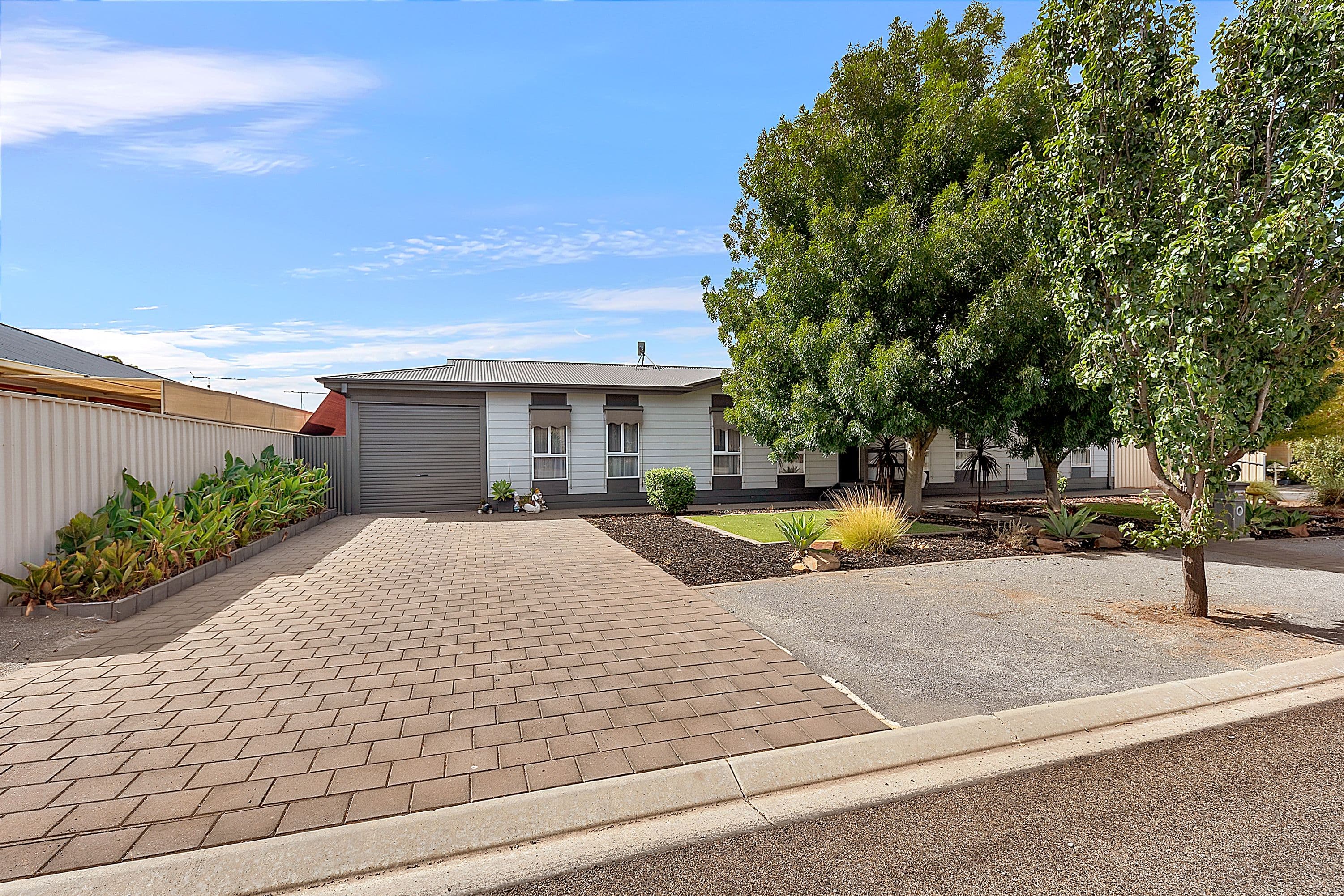 25 Cairns Crescent, Riverton SA 5412, Riverton - Image 1