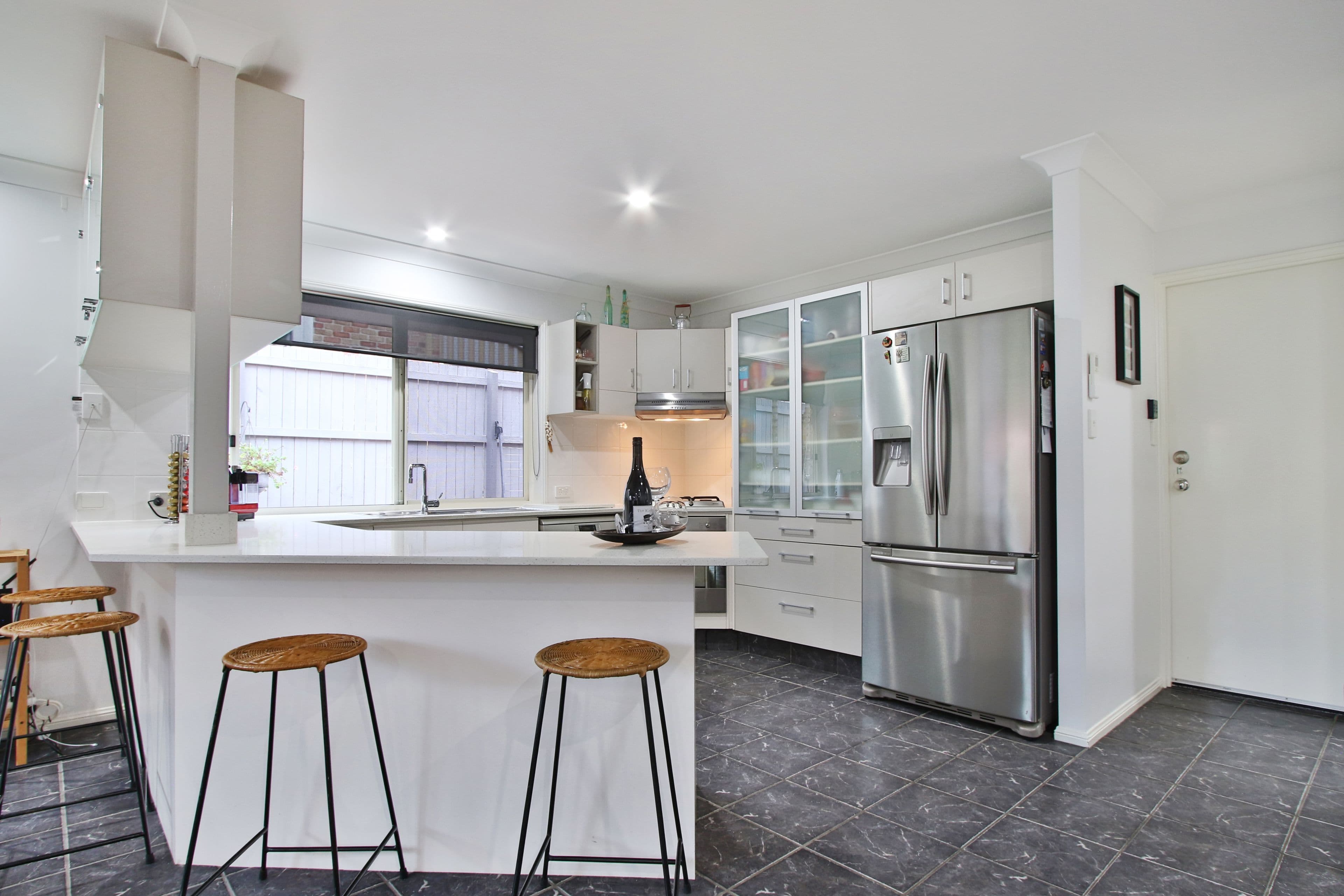 10 Eider Close, Forest Lake QLD 4078, Forest Lake - Thumbnail 2