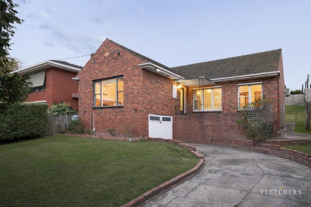 8 Milton Crescent, Box Hill South - Image 1