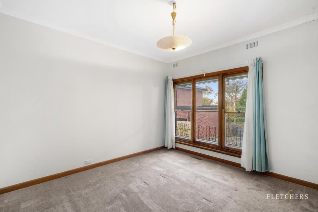 8 Milton Crescent, Box Hill South - Thumbnail 5