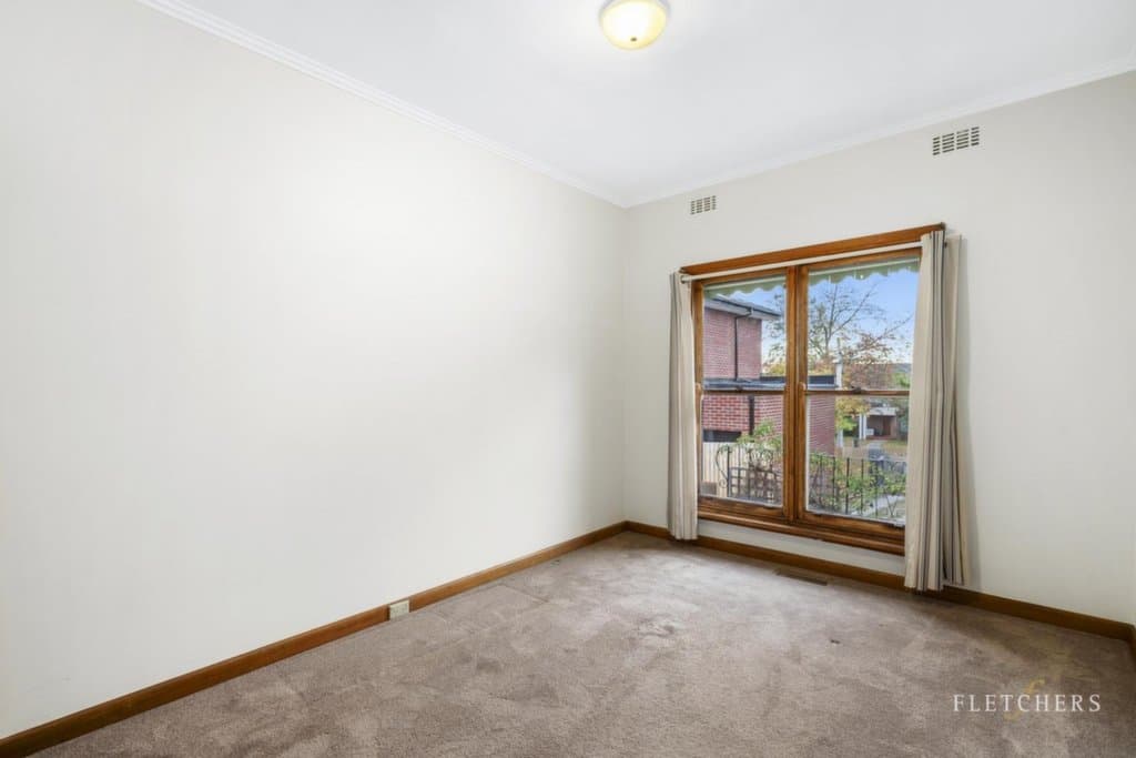 8 Milton Crescent, Box Hill South - Thumbnail 7