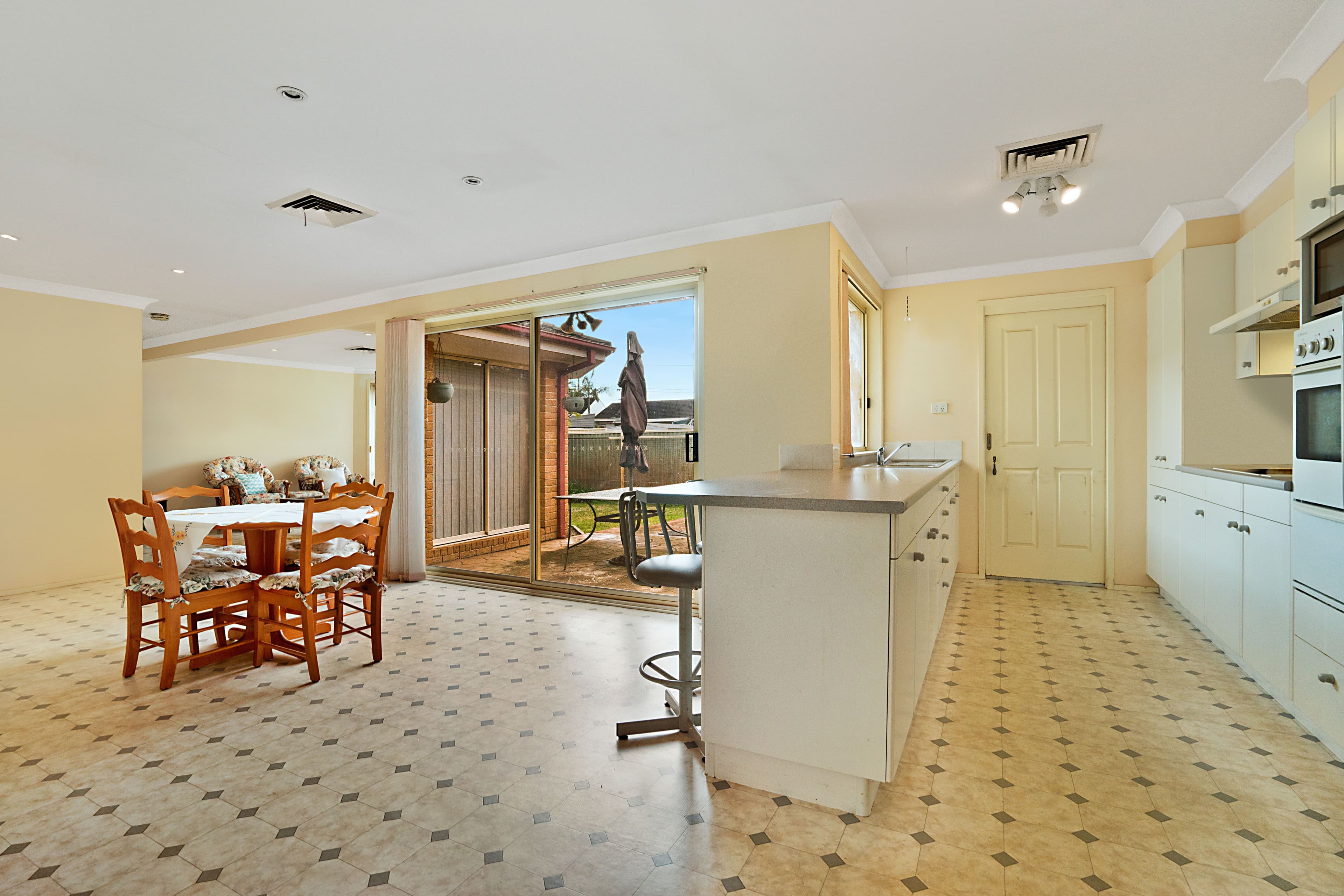 2 Dorothy Avenue, Woy Woy NSW 2256, Woy Woy - Thumbnail 6