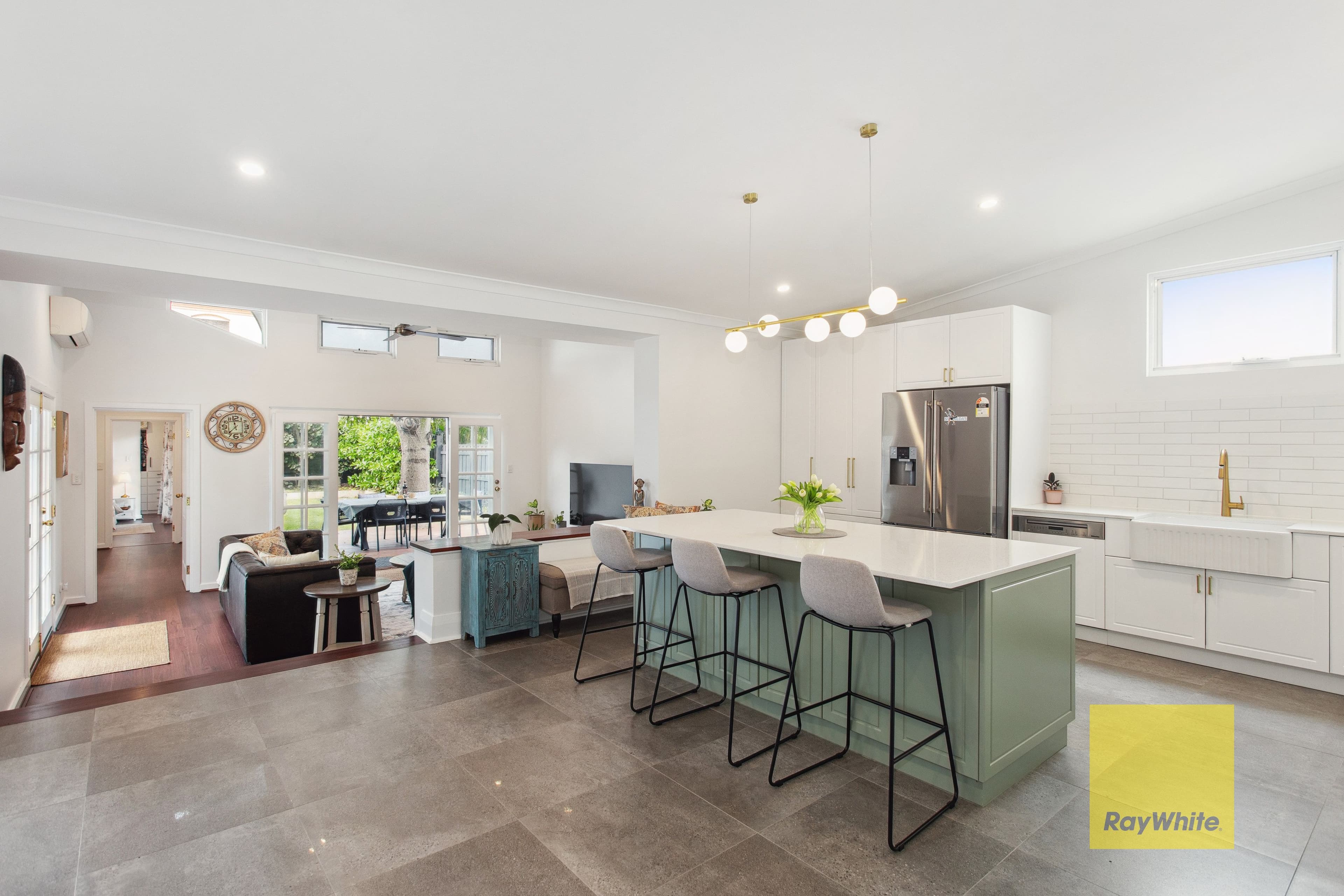 90 Glyde Street, Mosman Park WA 6012, Mosman Park - Thumbnail 3
