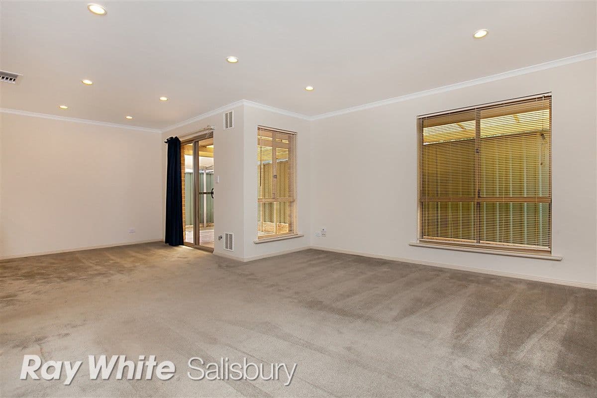 5 Oxford Court, Elizabeth Park SA 5113, Elizabeth Park - Thumbnail 4