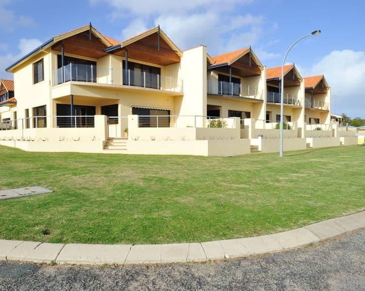 10 Winjan Place, DUDLEY PARK WA 6210, Dudley Park - Thumbnail 2