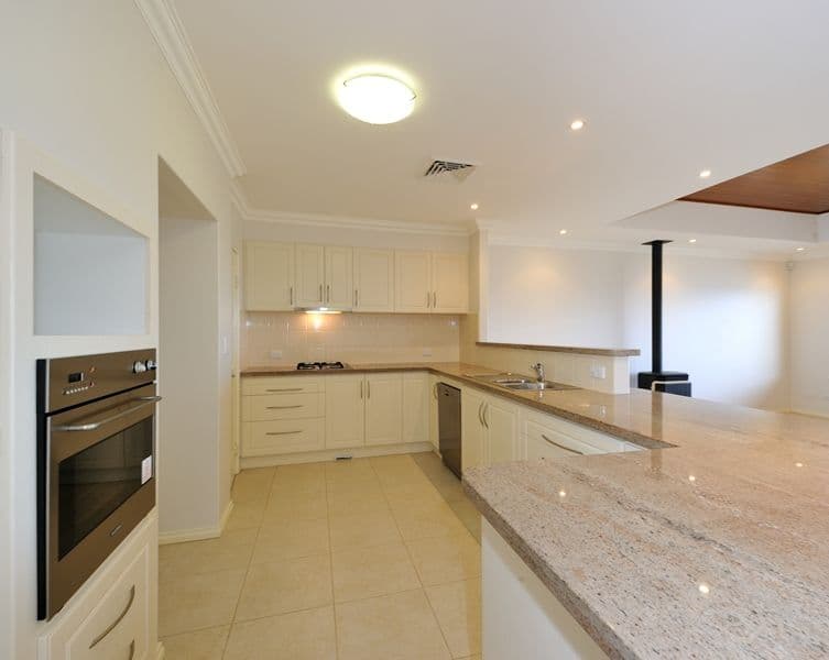 10 Winjan Place, DUDLEY PARK WA 6210, Dudley Park - Thumbnail 8