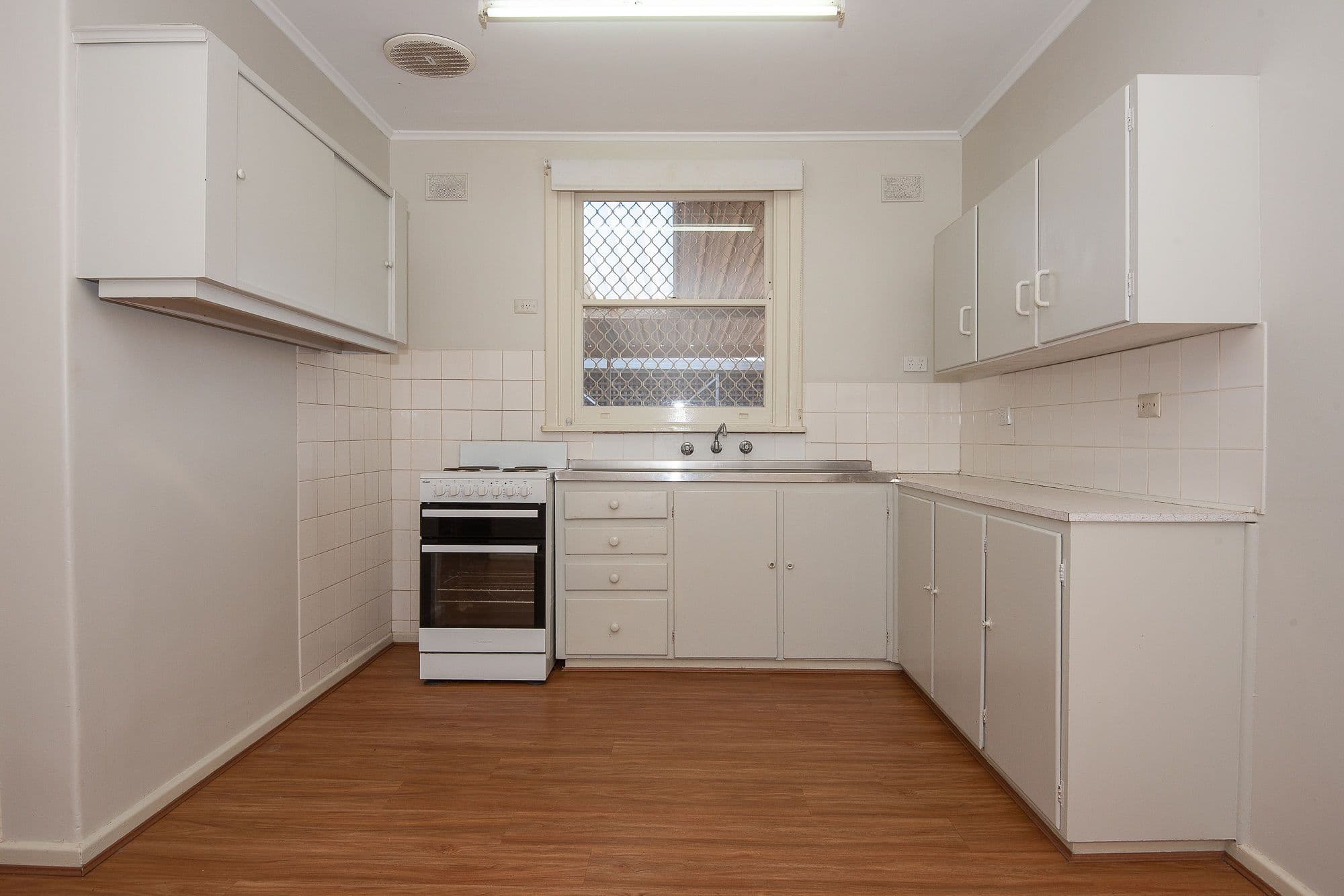 4 White Street, Whyalla Stuart SA 5608, Whyalla Stuart - Thumbnail 5