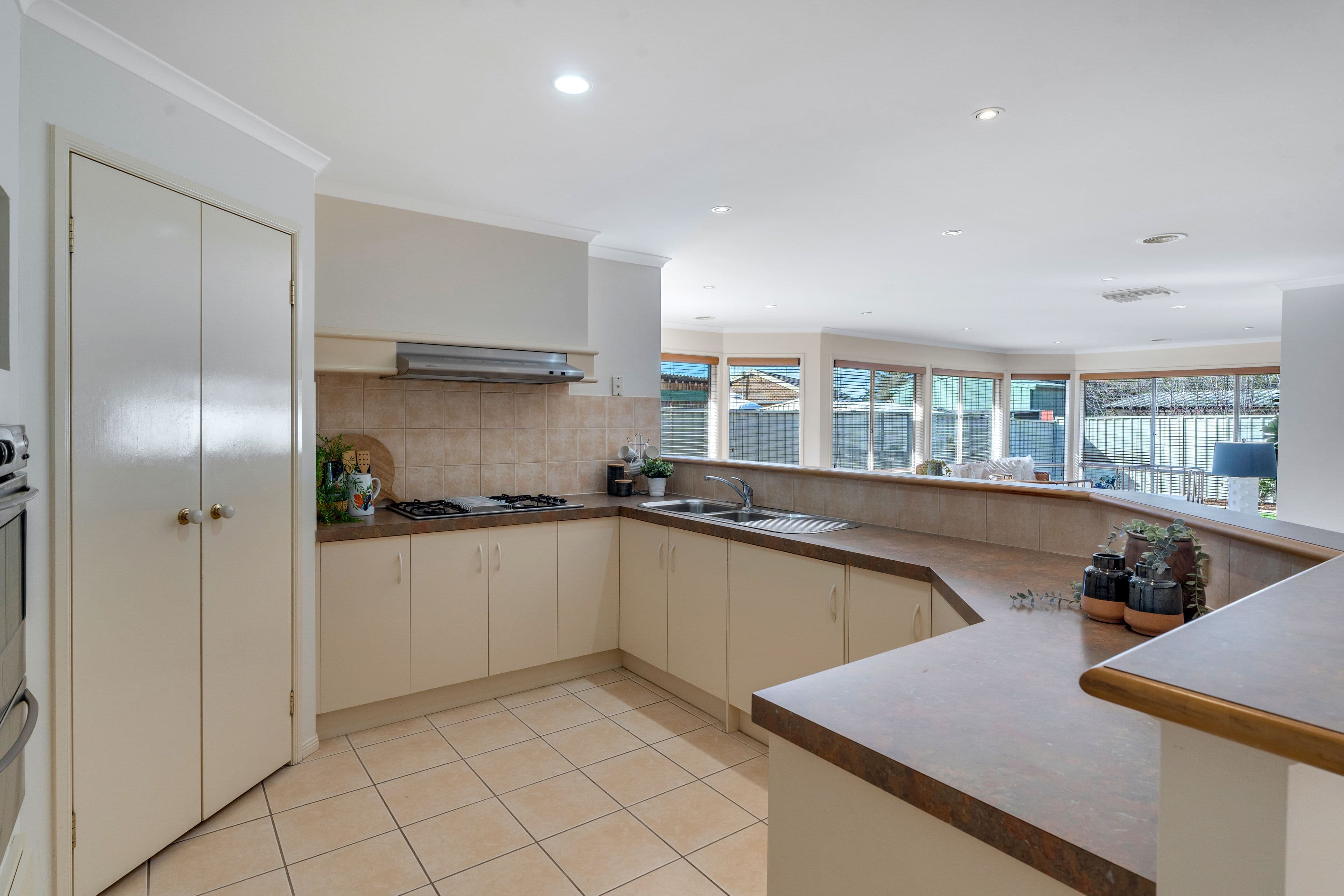 13 Jacaranda Place, Craigieburn VIC 3064, Craigieburn - Thumbnail 5