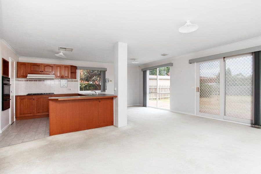 92 Barber Drive, HOPPERS CROSSING VIC 3029, Hoppers Crossing - Thumbnail 4