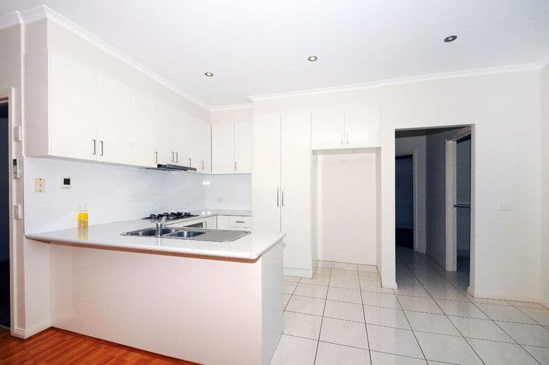 38 Rosemary Crescent, Frankston North VIC 3200, Frankston North - Thumbnail 2