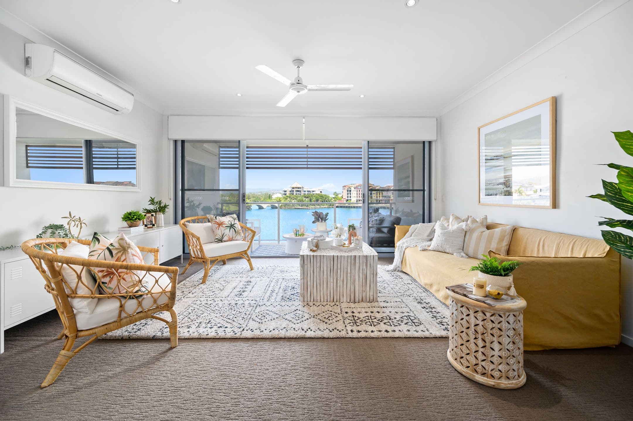 5033 Emerald Island Drive, Carrara QLD 4211, Carrara - Thumbnail 3